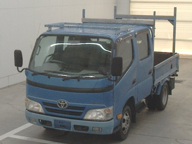 TOYOTA DYNA 2009