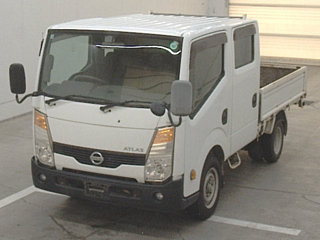 NISSAN ATLAS 2012