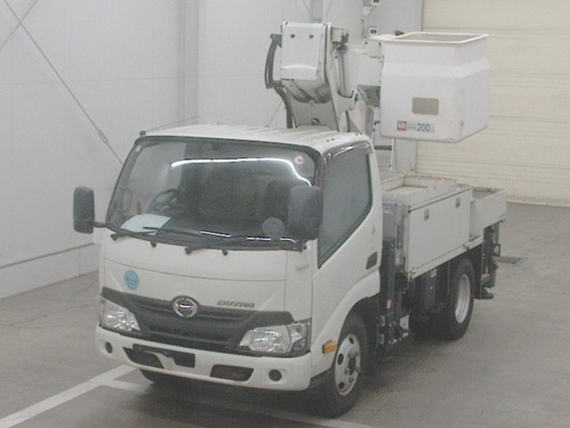 HINO DUTRO 2016