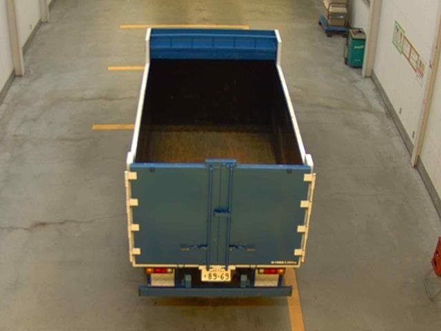 MITSUBISHI CANTER 2022