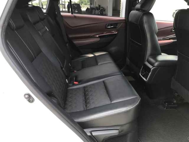 TOYOTA HARRIER 2014