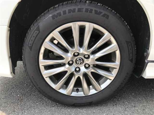 TOYOTA HARRIER 2014