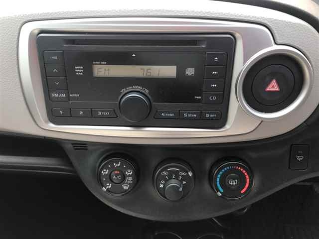 TOYOTA VITZ 2013