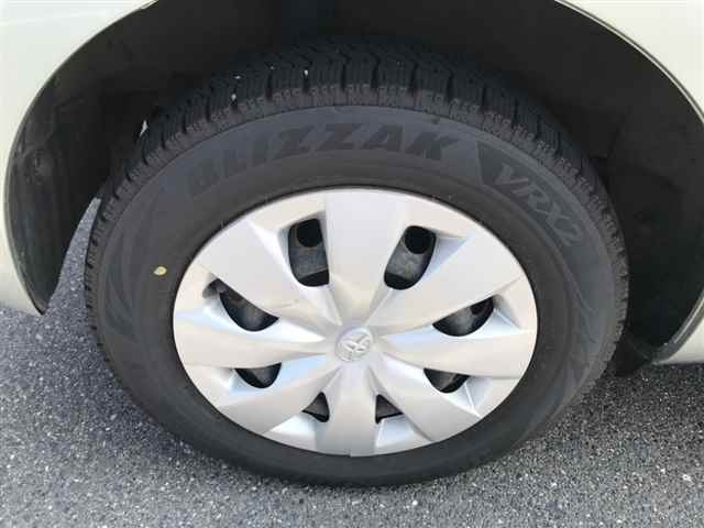 TOYOTA VITZ 2013