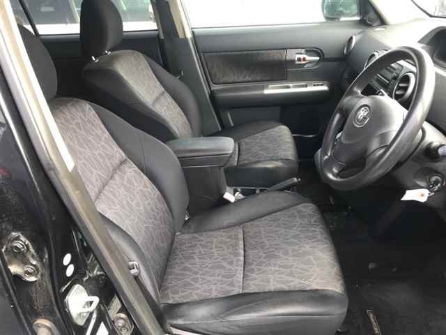 TOYOTA COROLLA RUMION 2011