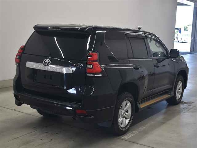 TOYOTA LAND CRUISER PRADO 2018