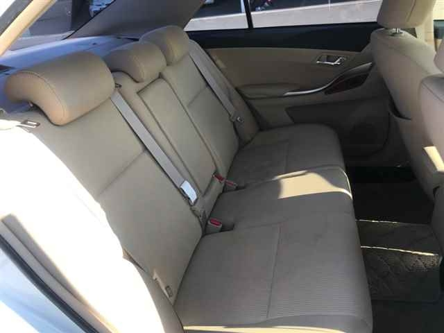 TOYOTA PREMIO 2016