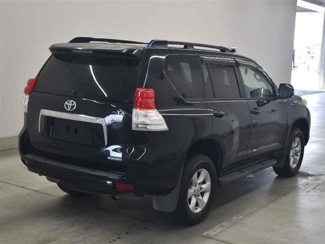 TOYOTA LAND CRUISER PRADO 2011