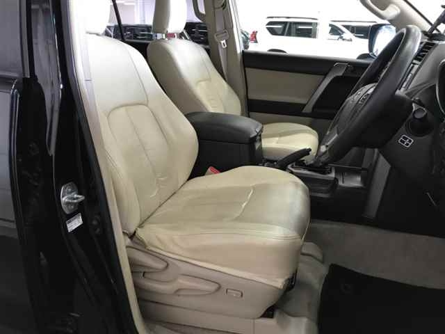 TOYOTA LAND CRUISER PRADO 2011