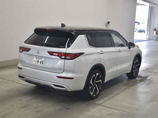 MITSUBISHI OUTLANDER PHEV 2022