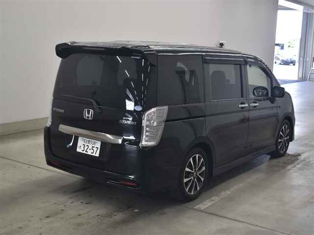 HONDA STEP WAGON 2013
