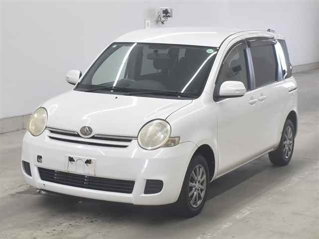 TOYOTA SIENTA 2010