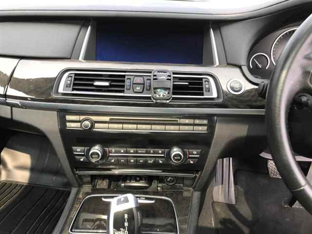BMW 7 SERIES 2013