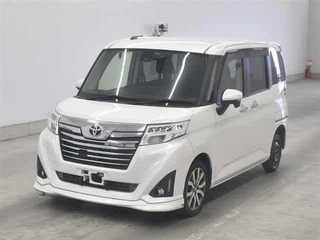 TOYOTA ROOMY 2017