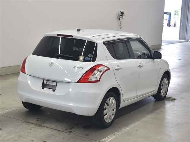 SUZUKI SWIFT 2011