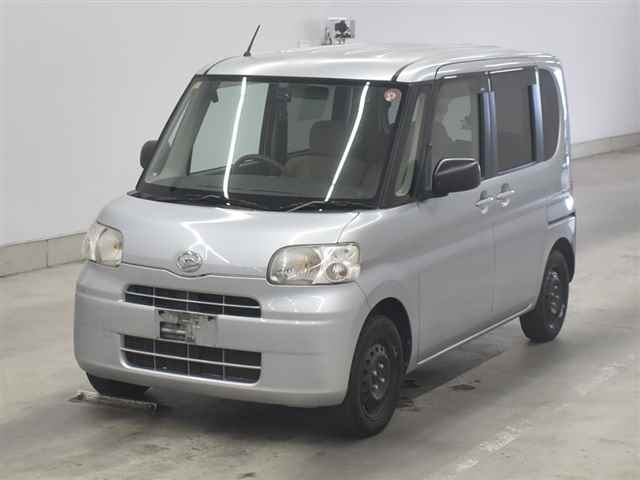 DAIHATSU TANTO 2008