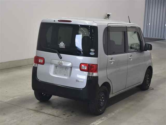 DAIHATSU TANTO 2008