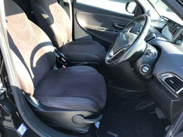 CHRYSLER YPSILON 2013