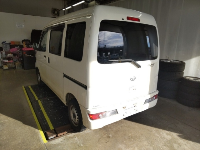 DAIHATSU HIJET VAN 2019