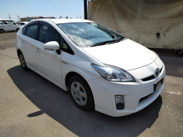 TOYOTA PRIUS 2010