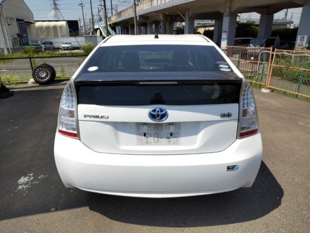 TOYOTA PRIUS 2010