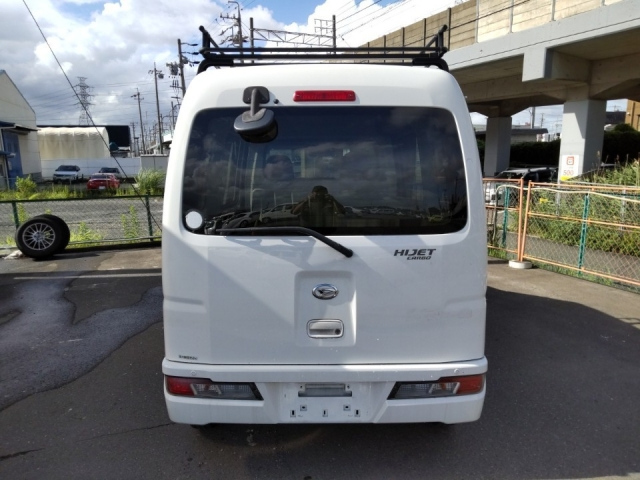 DAIHATSU HIJET VAN 2020