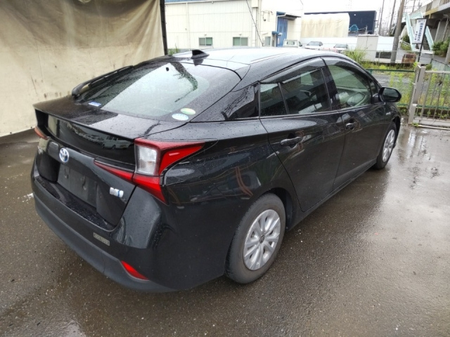 TOYOTA PRIUS 2020