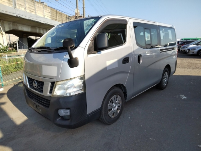 NISSAN CARAVAN 2015