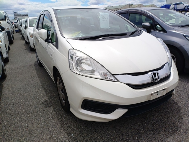 HONDA FIT SHUTTLE 2014