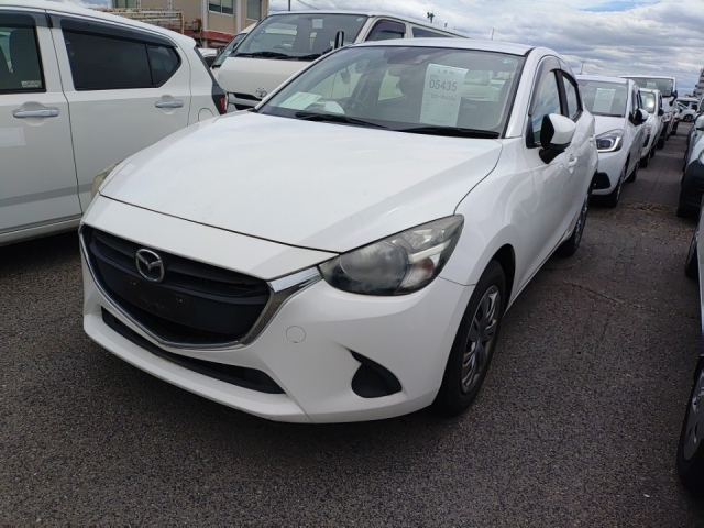 MAZDA DEMIO 2017