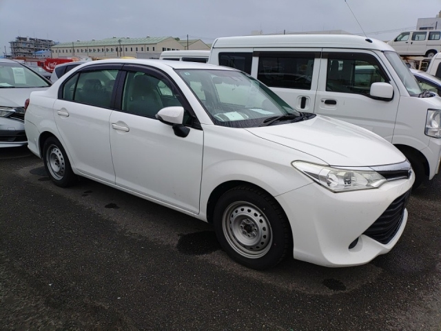 TOYOTA COROLLA AXIO 2017