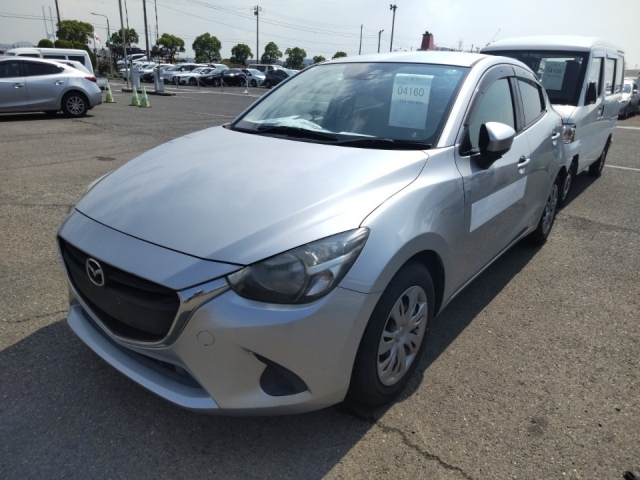 MAZDA DEMIO 2017