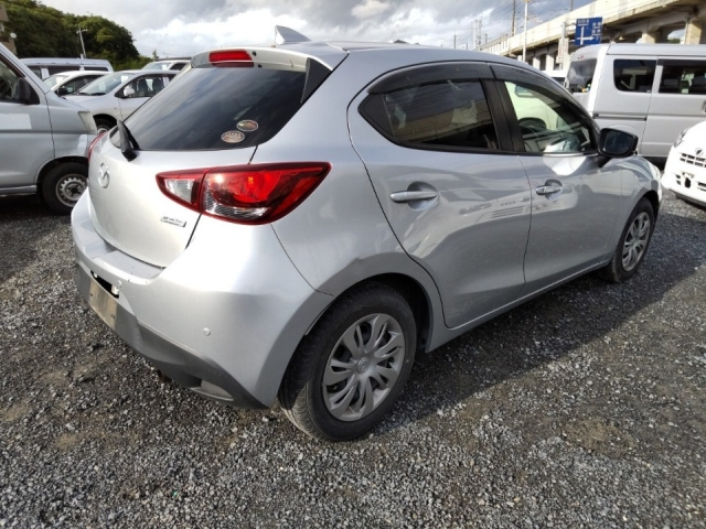 MAZDA DEMIO 2018