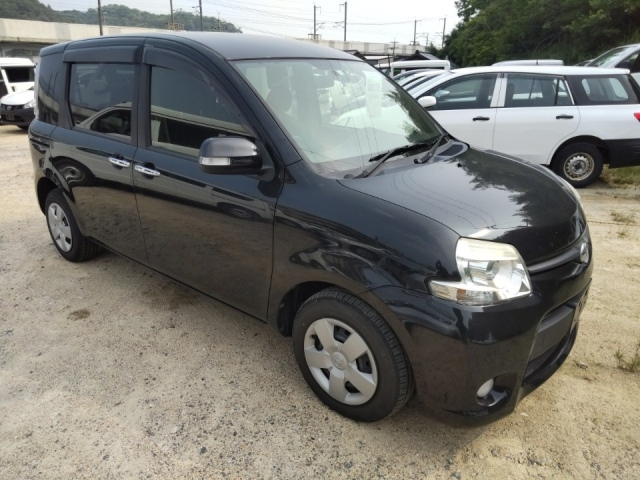 TOYOTA SIENTA 2014