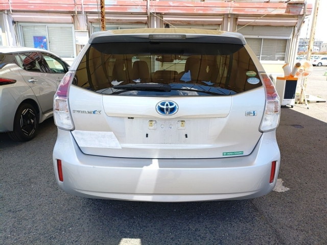 TOYOTA PRIUS ALPHA 2018