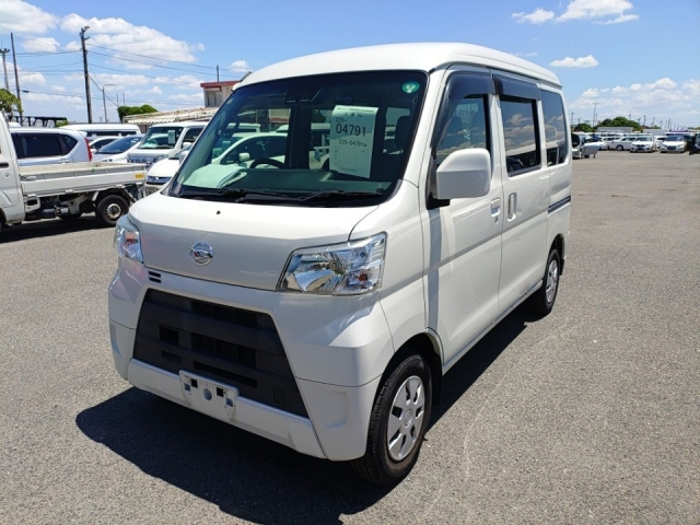 DAIHATSU HIJET VAN 2019