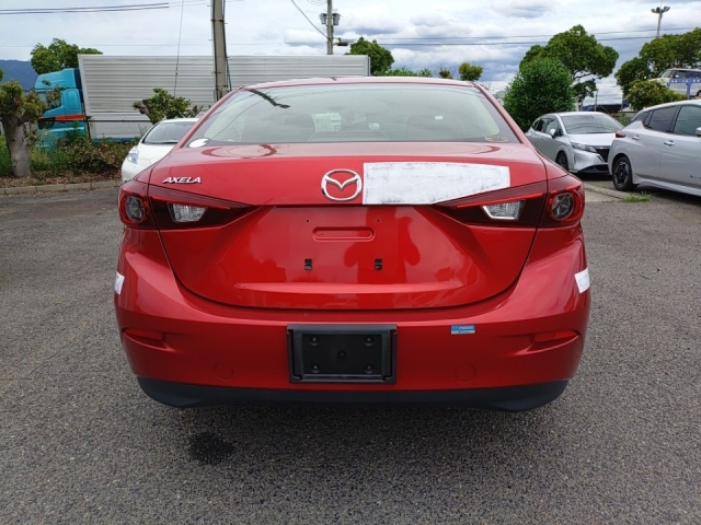 MAZDA AXELA 2017