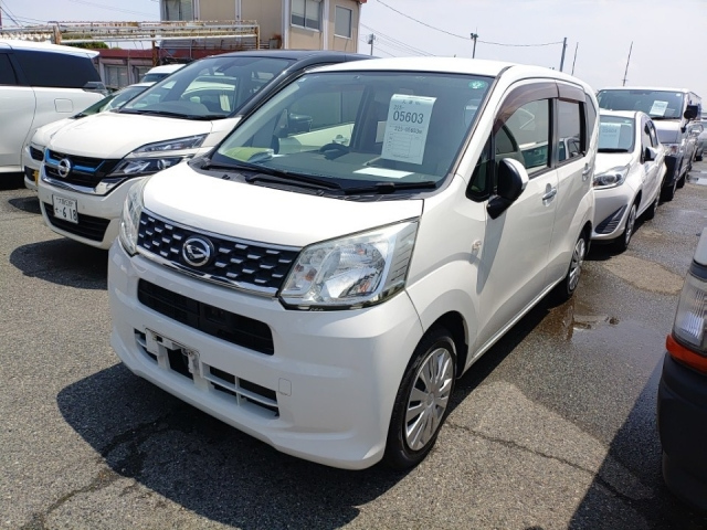 DAIHATSU MOVE 2015