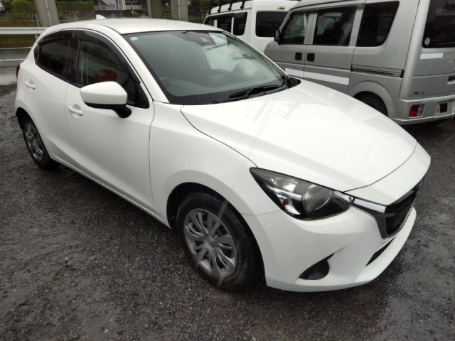 MAZDA DEMIO 2019