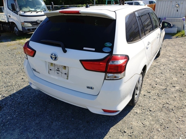 TOYOTA COROLLA FIELDER 2018