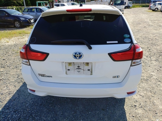 TOYOTA COROLLA FIELDER 2018