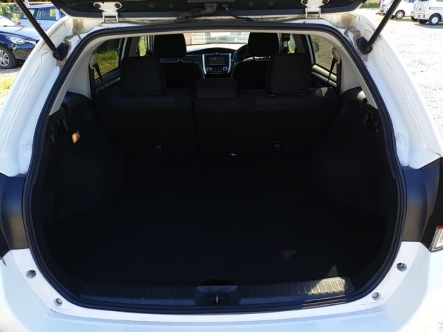 TOYOTA COROLLA FIELDER 2018