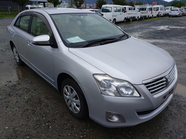 TOYOTA PREMIO 2016