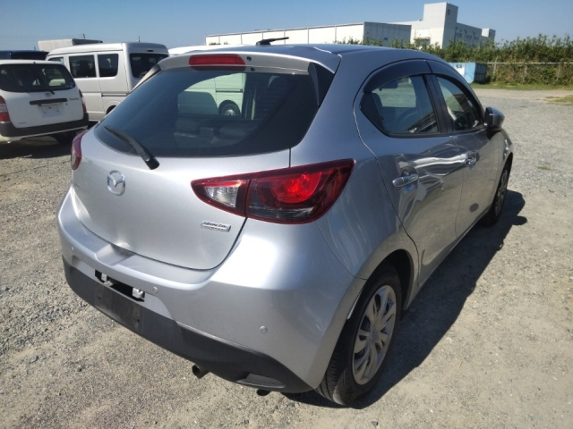 MAZDA DEMIO 2019