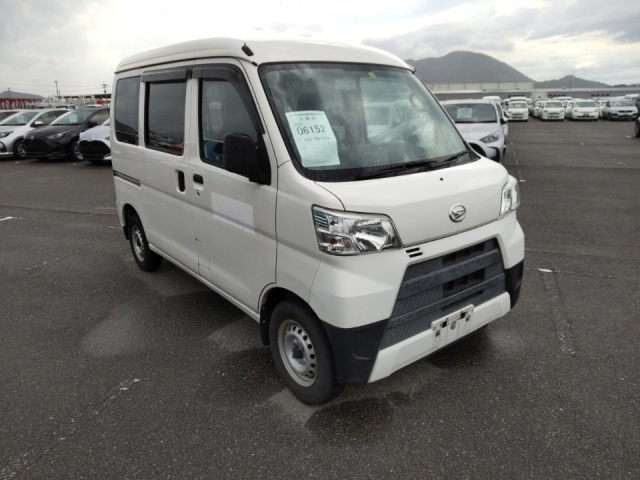 DAIHATSU HIJET VAN 2019