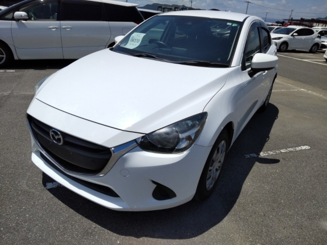 MAZDA DEMIO 2019