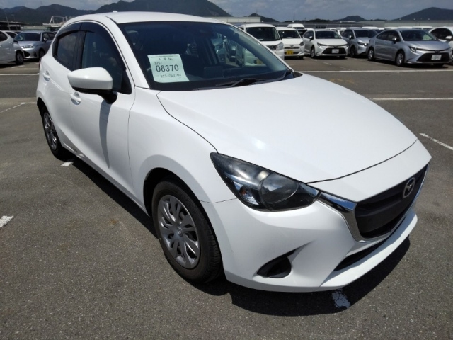 MAZDA DEMIO 2019