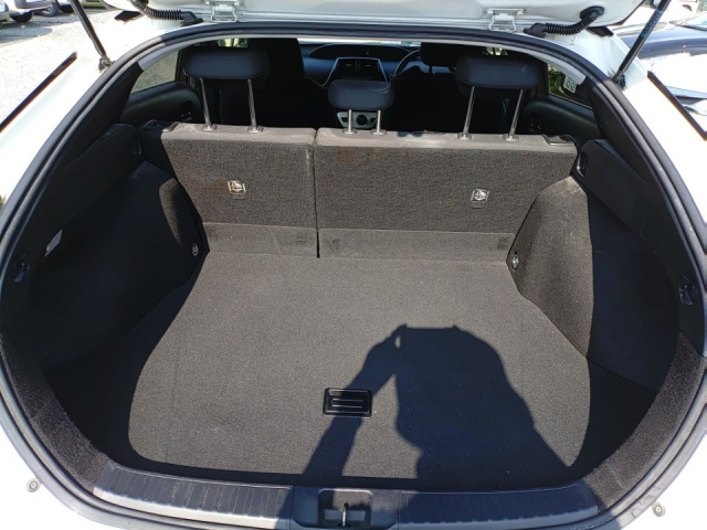 TOYOTA PRIUS 2018