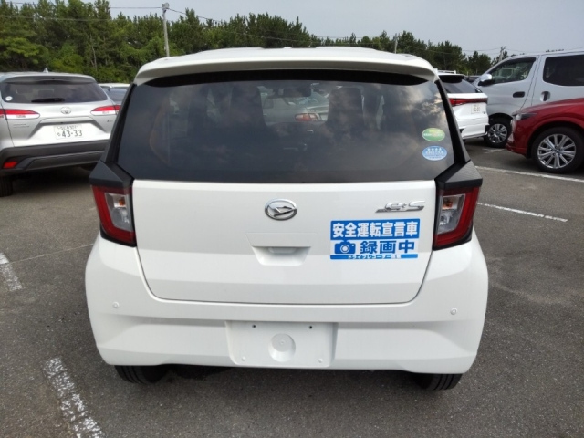 DAIHATSU MIRA E S 2020