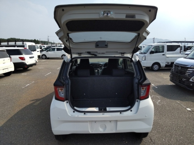 DAIHATSU MIRA E S 2020